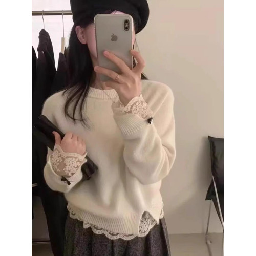 高級感白色蕾絲拼接浣熊絨毛衣女秋冬小個子寬松短款軟糯針織上衣