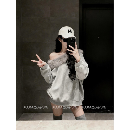 美式斜肩毛毛領寬鬆衛衣女春季韓版慵懶風休閒上衣外套趙露思同款 美式斜肩毛毛領寬鬆衛衣女春季韓版慵懶風休閒上衣外套趙露思同款