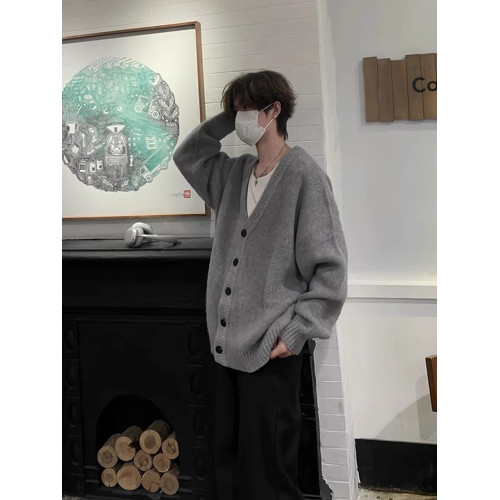 針織開衫外套男春秋美式男裝v領毛衣灰色慵懶風男生上衣韓系風格 針織開衫外套男春秋美式男裝v領毛衣灰色慵懶風男生上衣韓系風格