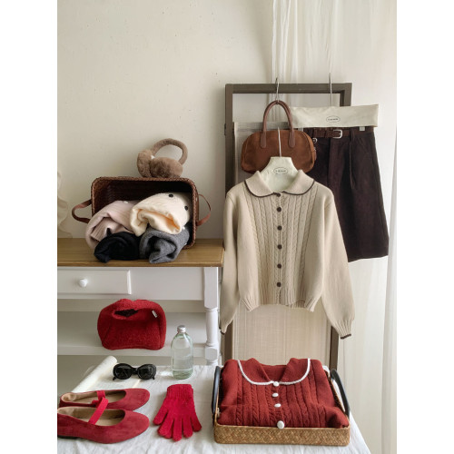 復古拼色娃娃領包釦針織毛衣女秋冬溫柔甜美復古麻花軟糯開衫外套