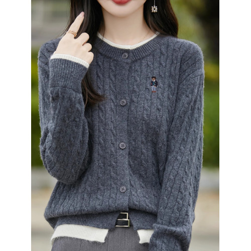 2024秋冬洋氣假兩件針織開衫學院風刺綉毛衣開衫外套打底洋氣上衣