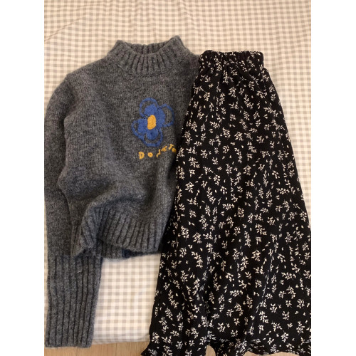 爆炸好看~上身不挑人！日系復古立領花朵短款毛衣女秋冬針織上衣