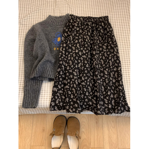 爆炸好看~上身不挑人！日系復古立領花朵短款毛衣女秋冬針織上衣