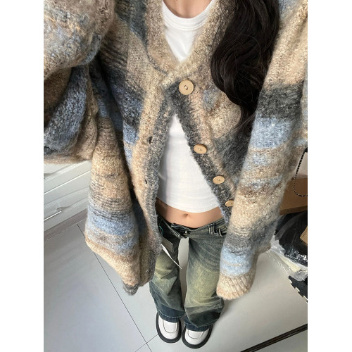 大碼美式復古彩色條紋毛衣外套女秋冬季高級感寬松針織開衫上衣潮 大碼美式復古彩色條紋毛衣外套女秋冬季高級感寬松針織開衫上衣潮