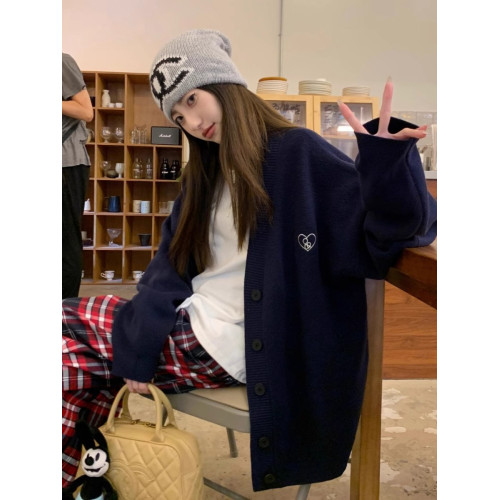 愛心刺綉毛衣外套女2025秋冬慵嬾風寬鬆休閒顯瘦長袖V領針織衫