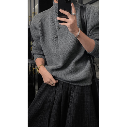 龍叨叨秋冬新品簡約高級復古高領紐釦設計針織衫男百搭軟糯毛衣 龍叨叨秋冬新品簡約高級復古高領紐釦設計針織衫男百搭軟糯毛衣