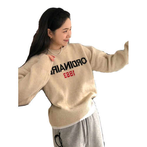 米白色內搭針織高級感上衣寬松女秋冬新款軟糯慵懶風字母小衆毛衣 米白色內搭針織高級感上衣寬松女秋冬新款軟糯慵懶風字母小衆毛衣