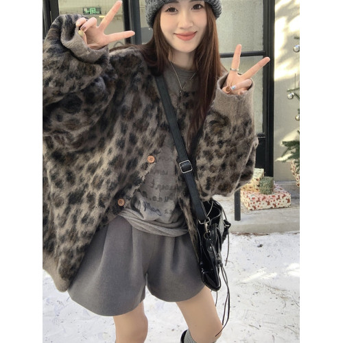 慵懶風氣質豹紋毛衣外套女冬季高級感針織衫今年流行加厚棉服上衣 慵懶風氣質豹紋毛衣外套女冬季高級感針織衫今年流行加厚棉服上衣