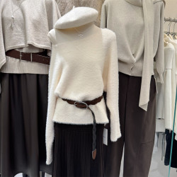 廣州APM冬季溫柔風一字肩套頭保暖毛衣配腰帶純色法式毛衫上衣女