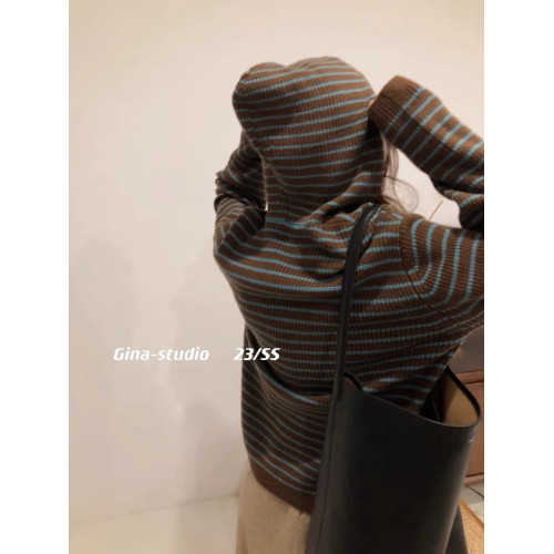 2025秋冬加厚撞色條紋羊毛連帶帽寬鬆慵嬾毛衣女設計感針織衫外穿