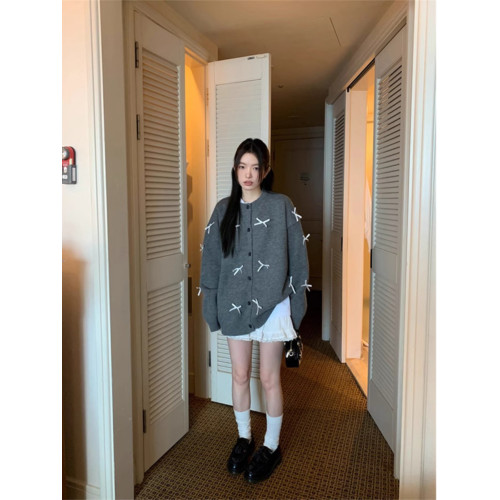 miu系蝴蝶結圓領毛衣外套女秋冬寬松慵懶風復古高知加厚針織開衫 miu系蝴蝶結圓領毛衣外套女秋冬寬松慵懶風復古高知加厚針織開衫