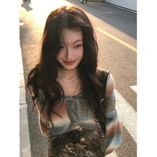 Turn up/陳腿兒 漸變條紋一字肩針織開衫女慵懶風辣妹兩穿毛衣ins Turn up/陳腿兒 漸變條紋一字肩針織開衫女慵懶風辣妹兩穿毛衣ins