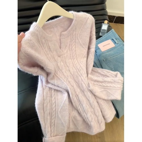 寬松大碼輕奢高級貨粉紫色麻花V領針織上衣女冬季慵懶風洋氣毛衣