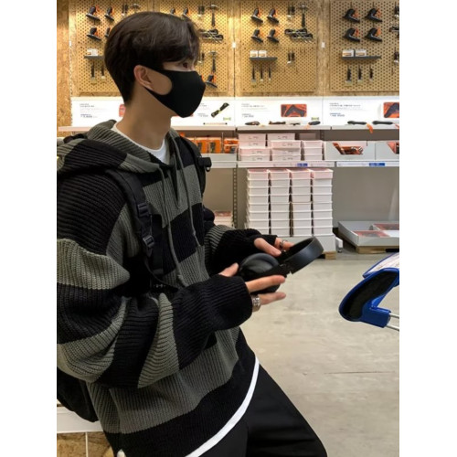 條紋毛衣男士秋冬新款美式復古潮牌針織衫寬松慵懶風連帽線衣外套 條紋毛衣男士秋冬新款美式復古潮牌針織衫寬松慵懶風連帽線衣外套