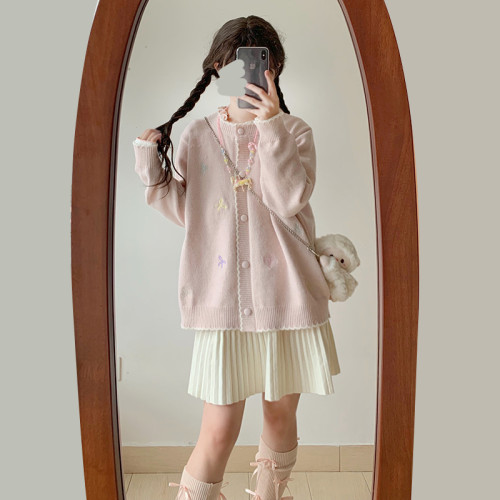 自製少女軟妹可愛蝴蝶結刺綉毛衣開衫圓領寬松針織外套學生百搭 自製少女軟妹可愛蝴蝶結刺綉毛衣開衫圓領寬松針織外套學生百搭