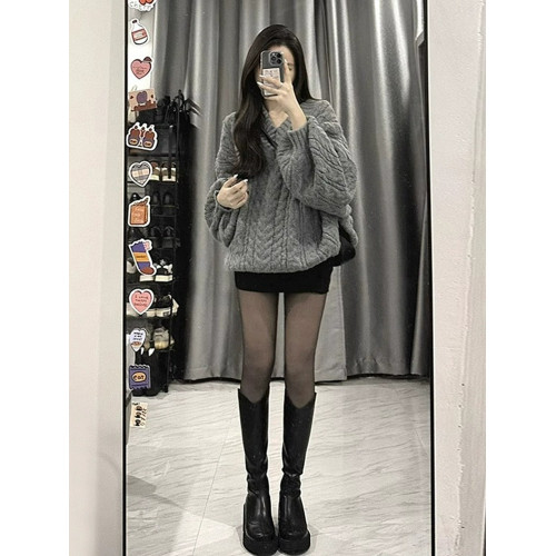 灰色麻花v領毛衣女秋冬2023新款爆款中長款毛衣裙慵懶風寬松上衣