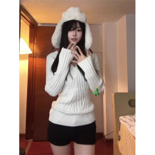 白色V領長袖針織衫女裝秋冬季毛衣設計感修身收腰內搭打底衫上衣 白色V領長袖針織衫女裝秋冬季毛衣設計感修身收腰內搭打底衫上衣