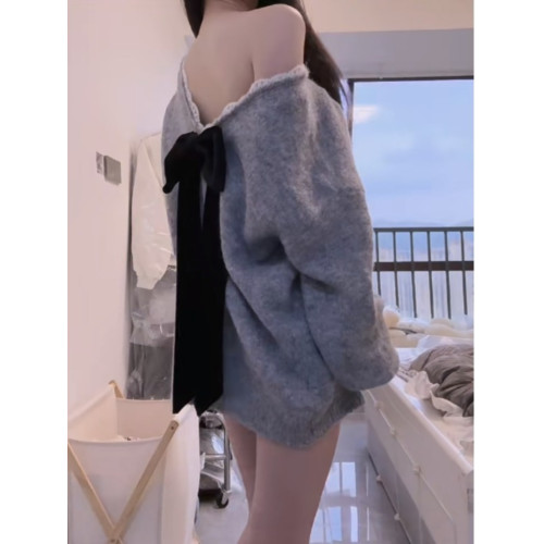 純欲性感蕾絲露肩蝴蝶結灰色針織衫韓系氛圍感春冬慵懶風寬松毛衣 純欲性感蕾絲露肩蝴蝶結灰色針織衫韓系氛圍感春冬慵懶風寬松毛衣