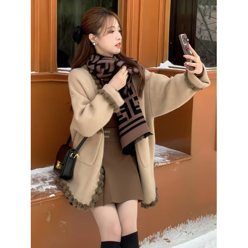 秋冬新款織帶V領長袖落肩毛衣外套女小衆設計感寬松休閒夾棉上衣 秋冬新款織帶V領長袖落肩毛衣外套女小衆設計感寬松休閒夾棉上衣