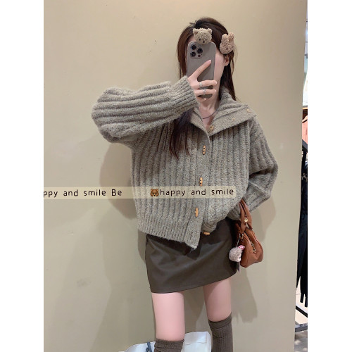 復古牛角釦軟糯坑條高領毛衣外套女秋冬冬加厚寬松慵懶風針織開衫 復古牛角釦軟糯坑條高領毛衣外套女秋冬冬加厚寬松慵懶風針織開衫