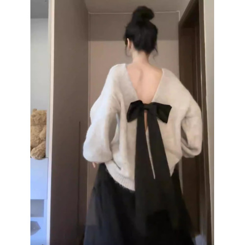 慵懶風露背蝴蝶結圓領毛衣女秋季復古長袖針織衫寬松顯瘦灰色上衣 慵懶風露背蝴蝶結圓領毛衣女秋季復古長袖針織衫寬松顯瘦灰色上衣