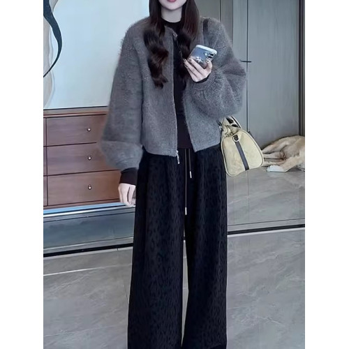 大碼女裝毛絨感一粒釦拉鍊毛衣外套秋季新款胖mm寬松顯瘦針織上衣 大碼女裝毛絨感一粒釦拉鍊毛衣外套秋季新款胖mm寬松顯瘦針織上衣