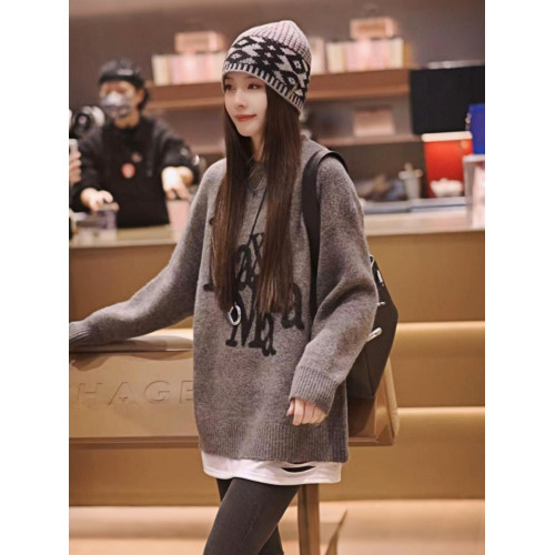 針織毛衣秋冬女款2025新款冬季遮屁股洋氣獨特漂亮中長款高檔上衣 針織毛衣秋冬女款2025新款冬季遮屁股洋氣獨特漂亮中長款高檔上衣