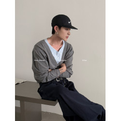 VERY FEWEST 氛圍感V領假兩件長袖針織衫中性慵懶風短款套頭毛衣