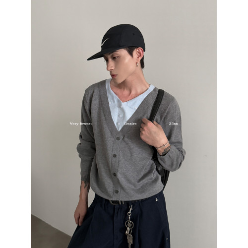 VERY FEWEST 氛圍感V領假兩件長袖針織衫中性慵懶風短款套頭毛衣