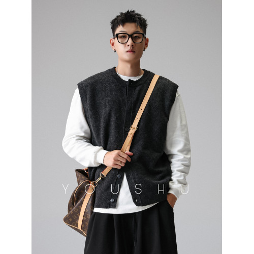 YOUSHU「織物呼吸」雲感慵懶風開衫毛衣背心男秋季老錢風針織馬甲 YOUSHU「織物呼吸」雲感慵懶風開衫毛衣背心男秋季老錢風針織馬甲