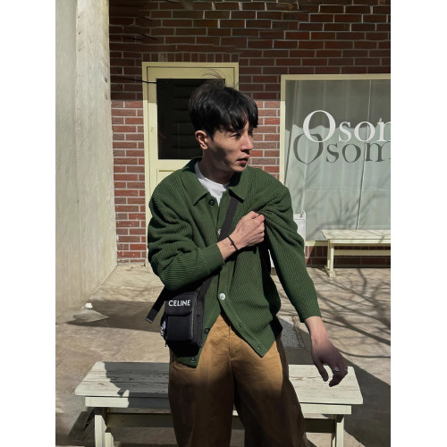 軍綠色翻領針織開衫男春秋韓系簡約高級感休閒寬松慵懶風毛衣外套