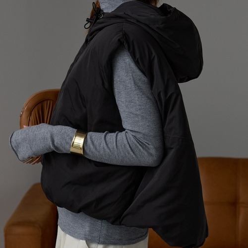 1216 2491店主自畱貴牌花苞造型戴帽有範兒棉馬甲 1216 2491店主自畱貴牌花苞造型戴帽有範兒棉馬甲