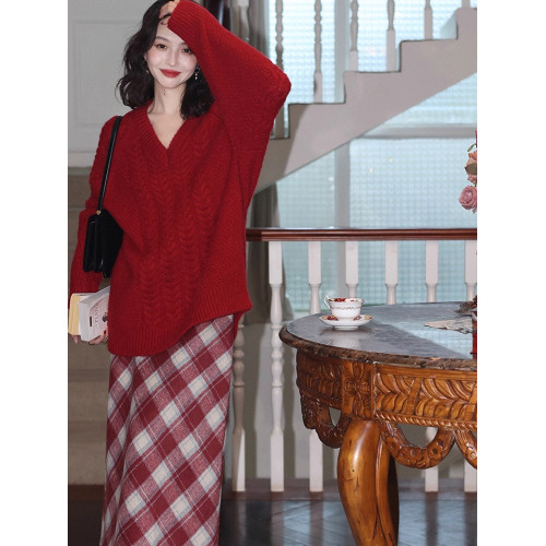 秋冬慵懶港風復古套頭V領寬松紅色麻花加厚外穿內搭毛衣針織衫女 秋冬慵懶港風復古套頭V領寬松紅色麻花加厚外穿內搭毛衣針織衫女