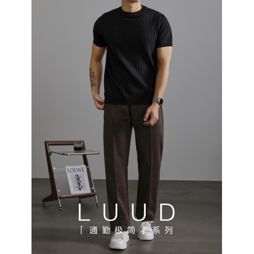 LUUD 黑色簡質圓領短袖上衣男夏季透氣針織款T恤衫大條紋薄款體恤 LUUD 黑色簡質圓領短袖上衣男夏季透氣針織款T恤衫大條紋薄款體恤