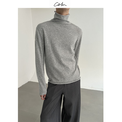 COLN冬日穿搭公式與安全感是可以搭配任何色系外套的高領毛衣給的 COLN冬日穿搭公式與安全感是可以搭配任何色系外套的高領毛衣給的