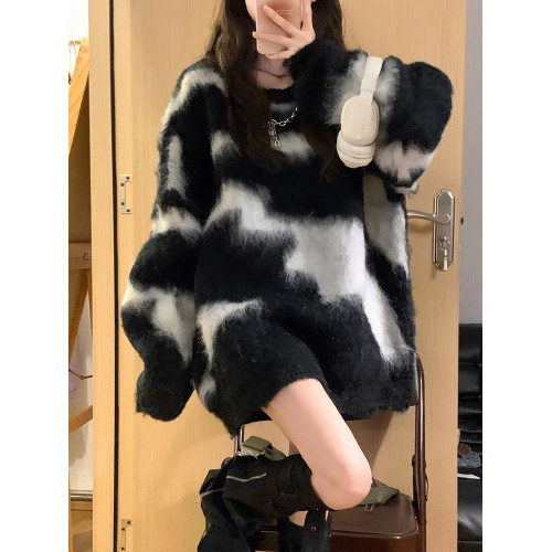 oversize!慵懶風長袖黑白撞色毛衣女秋裝寬松圓領馬海毛針織衫潮 oversize!慵懶風長袖黑白撞色毛衣女秋裝寬松圓領馬海毛針織衫潮