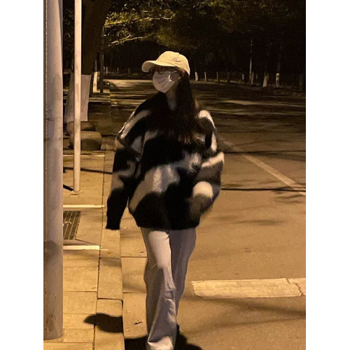 oversize!慵懶風長袖黑白撞色毛衣女秋裝寬松圓領馬海毛針織衫潮 oversize!慵懶風長袖黑白撞色毛衣女秋裝寬松圓領馬海毛針織衫潮