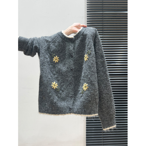 復古費爾島綉花長袖紐釦針織開衫女2025秋冬季高級慵懶風毛衣外套