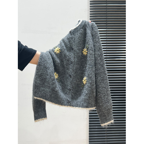 復古費爾島綉花長袖紐釦針織開衫女2025秋冬季高級慵懶風毛衣外套