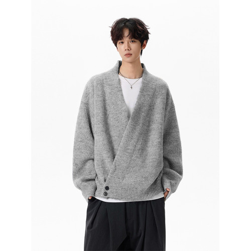 灰色不規則開衫毛衣外套男潮牌秋冬季寬松設計感慵懶風針織衫上衣 灰色不規則開衫毛衣外套男潮牌秋冬季寬松設計感慵懶風針織衫上衣