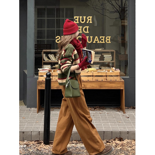 聖誕氛圍感羊毛撞色圓領短款條紋針織毛衣女冬季氣質百搭顯瘦上衣 聖誕氛圍感羊毛撞色圓領短款條紋針織毛衣女冬季氣質百搭顯瘦上衣