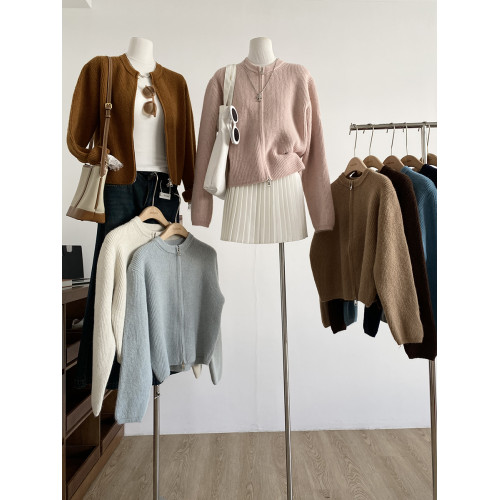 2025冬季新款韓版時尚純色簡約百搭圓領毛衣女寬松顯瘦小衆上衣潮 2025冬季新款韓版時尚純色簡約百搭圓領毛衣女寬松顯瘦小衆上衣潮