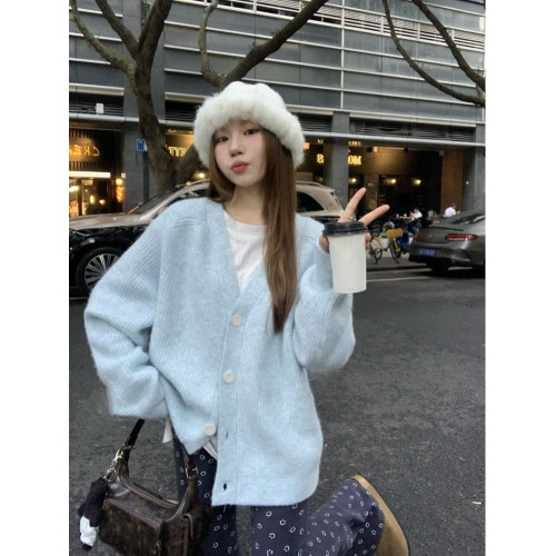 大碼微胖溫柔風純色毛衣外套女秋季2025新款胖MM寬松顯瘦開衫上衣 大碼微胖溫柔風純色毛衣外套女秋季2025新款胖MM寬松顯瘦開衫上衣