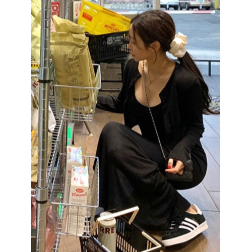 韓國chic春季法式純欲風長袖開衫外套+針織包臀吊帶連衣裙兩件套 韓國chic春季法式純欲風長袖開衫外套+針織包臀吊帶連衣裙兩件套