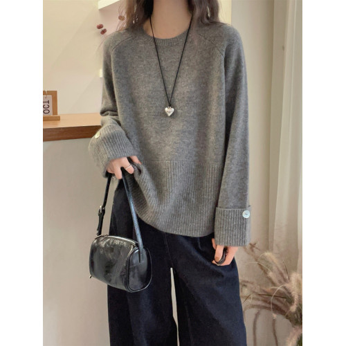 法式高級感袖口卷邊圓領毛衣女秋冬軟糯慵懶風內搭打底針織衫上衣 法式高級感袖口卷邊圓領毛衣女秋冬軟糯慵懶風內搭打底針織衫上衣