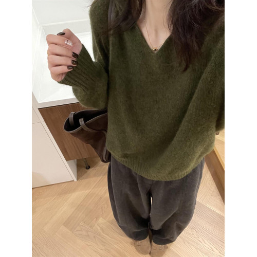 大碼慵懶風軟糯綠色毛衣女秋冬松弛感內搭打底衫胖MM顯瘦針織上衣