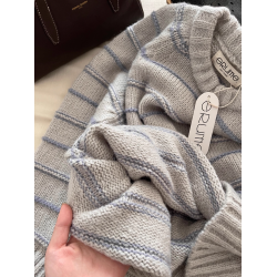 韓代@eru*e 超美的霧霾灰藍色！溫柔韓系氛圍感寬松圓領條紋毛衣