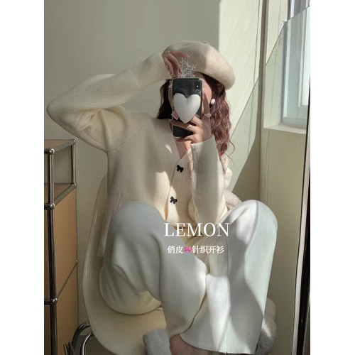 小香風短款白色V領針織開衫女2025春小個子蝴蝶結毛衣外套上衣冬