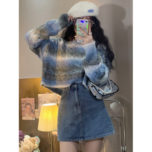 漸變色設計高級感麻花毛衣女秋冬寬鬆慵嬾風短款復古日系針織上衣