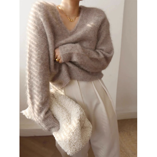 法式v領馬海毛毛衣女秋冬季軟糯寬松長袖內搭針織衫打底短款上衣 法式v領馬海毛毛衣女秋冬季軟糯寬松長袖內搭針織衫打底短款上衣